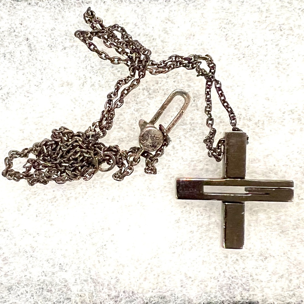Gucci necklace